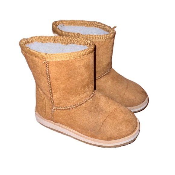 Bundle of size 7 Girl’s Shoes (10 pairs) - Picture 9 of 11